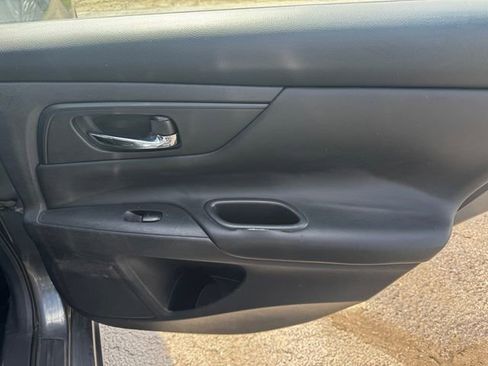 Used 2016 Nissan Altima 2.5 S w/ Power Driver Seat Package FWD image 15