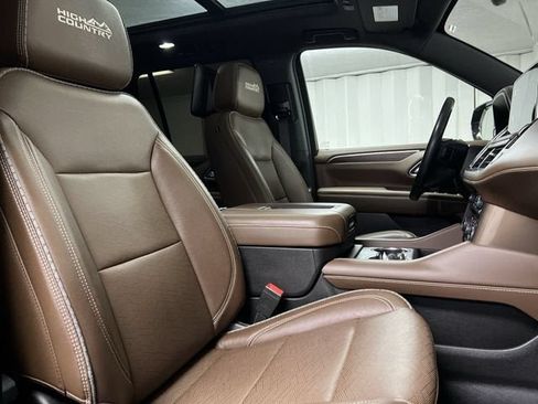 Certified 2022 Chevrolet Tahoe High Country AWD/4WD image 29