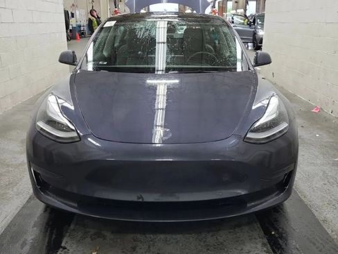 Used 2022 Tesla Model 3 Performance image 2