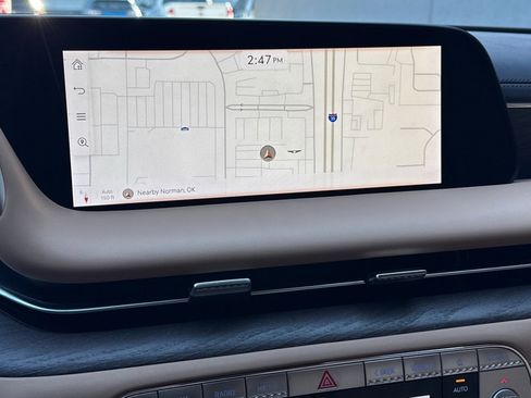 Used 2025 Genesis G90 3.5T image 8