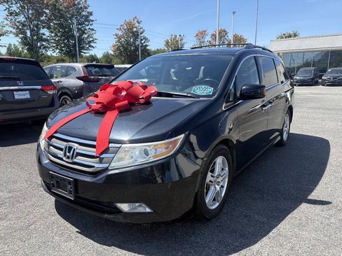 Used 2013 Honda Odyssey Touring image 1