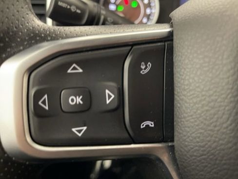 Used 2025 RAM 1500 Big Horn AWD/4WD image 32