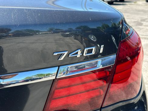 Used 2013 BMW 740i image 70