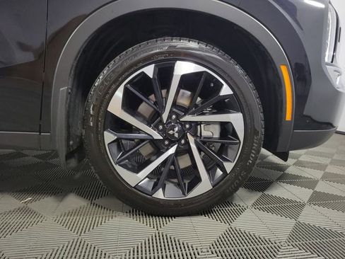 Used 2024 Mitsubishi Outlander SE AWD/4WD image 11