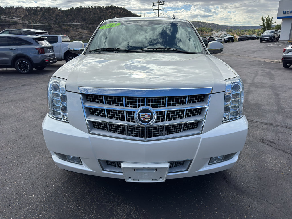 Used 2013 Cadillac Escalade Platinum AWD/4WD image 2