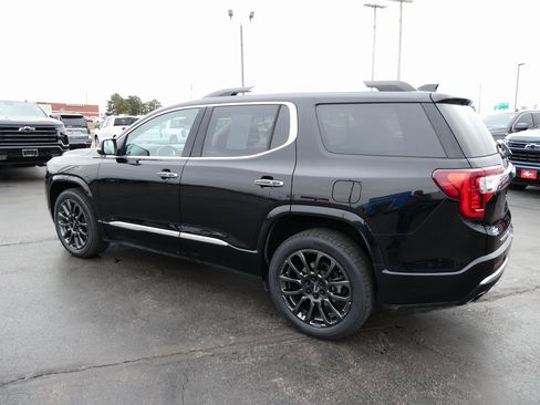 Certified 2023 GMC Acadia Denali w/ Black Diamond Edition image 7