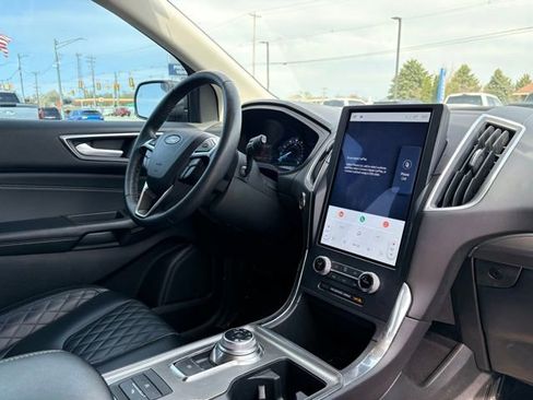 Used 2024 Ford Edge Titanium AWD/4WD image 10