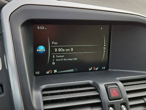 Used 2016 Volvo XC60 T6 w/ Protection Package image 18