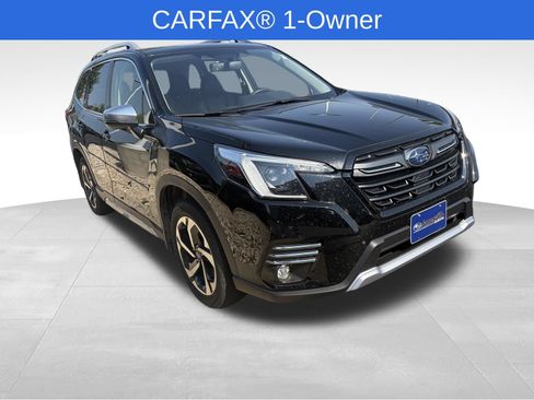Used 2023 Subaru Forester Touring AWD/4WD image 1