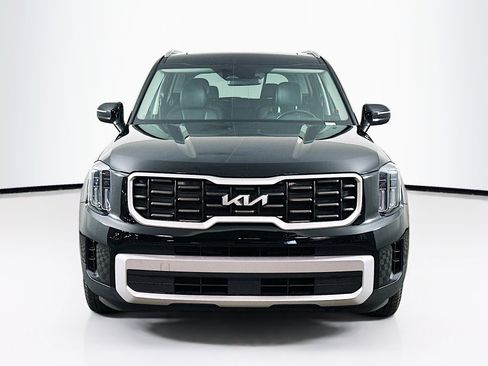 Used 2025 Kia Telluride S AWD/4WD image 2
