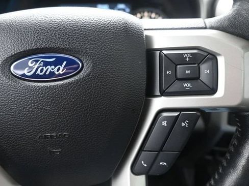 Used 2018 Ford F150 Lariat w/ Equipment Group 502A Luxury AWD/4WD image 28