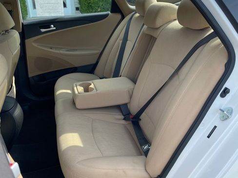 Used 2013 Hyundai Sonata GLS FWD image 16