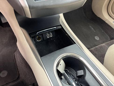 Used 2017 Lincoln MKC Reserve w/ Lincoln MKC Climate Package image 23