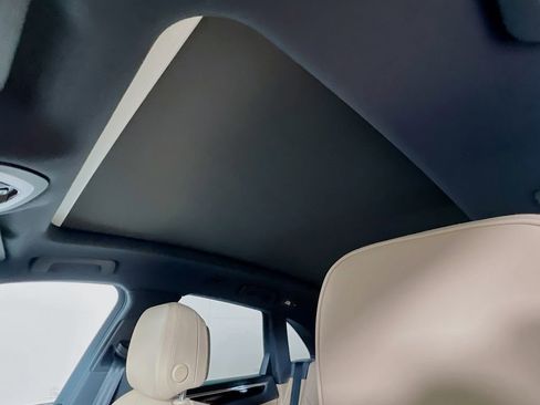 New 2026 Porsche Macan image 14