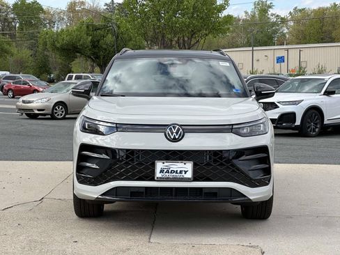 New 2026 Volkswagen Tiguan SE R-Line AWD/4WD image 6