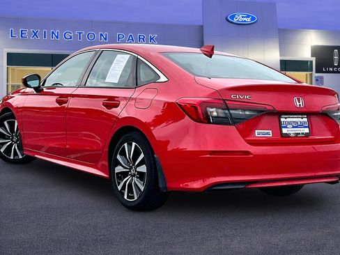Used 2022 Honda Civic EX image 4