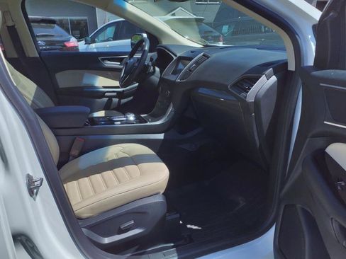 Used 2020 Ford Edge SEL w/ Convenience Package image 12