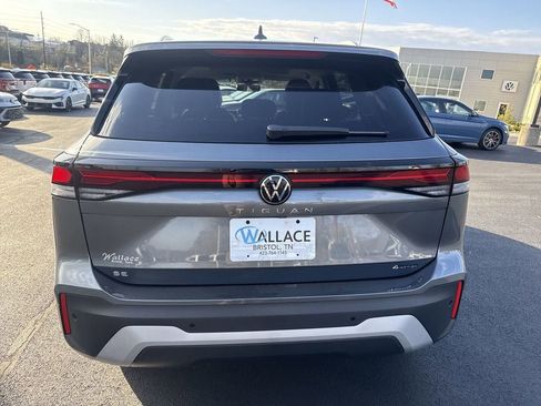 New 2026 Volkswagen Tiguan SE AWD/4WD image 5