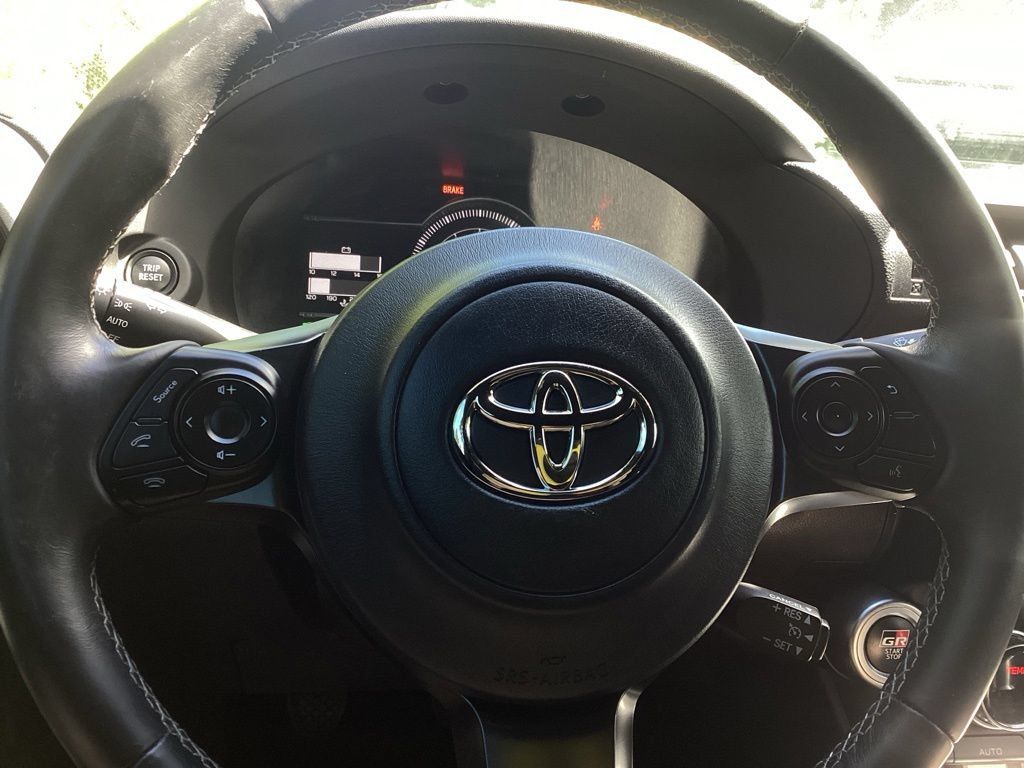 Used 2022 Toyota GR86 w/ ALL Weather Mat Package (TMS) RWD image 19