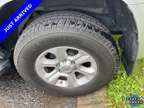 Used 2018 Toyota 4Runner SR5 Premium AWD/4WD image 9