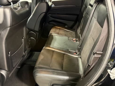 Used 2021 Jeep Grand Cherokee Laredo X image 13