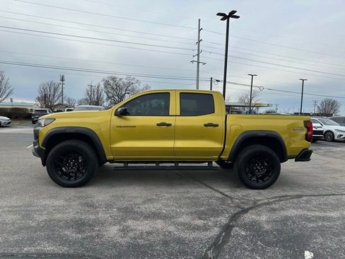 Used 2023 Chevrolet Colorado Trail Boss w/ LPO, Dark Essentials Package image 4