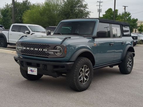 Used 2022 Ford Bronco Badlands AWD/4WD image 7