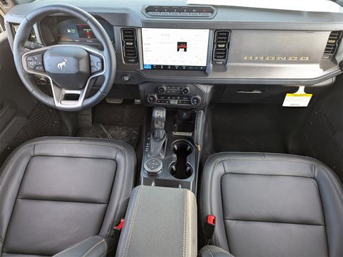 New 2025 Ford Bronco Badlands image 42