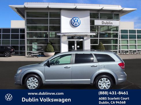 Used 2018 Dodge Journey SE image 7