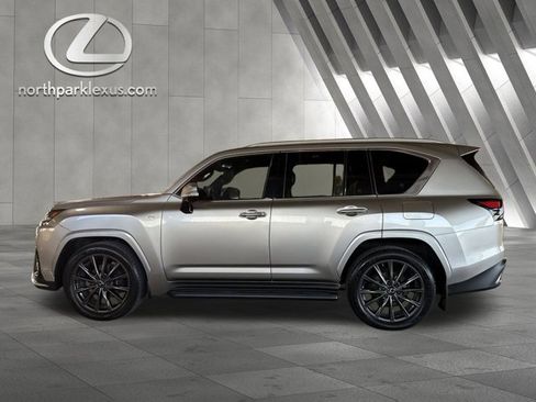 Used 2023 Lexus LX 600 F Sport image 1