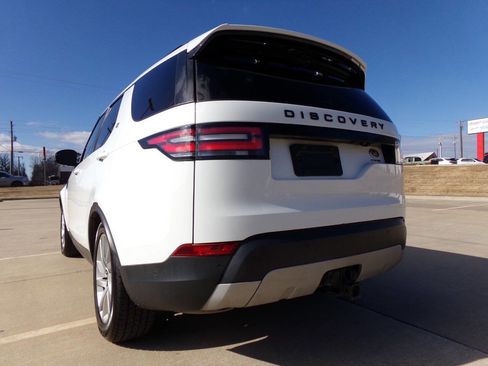 Used 2019 Land Rover Discovery HSE image 36