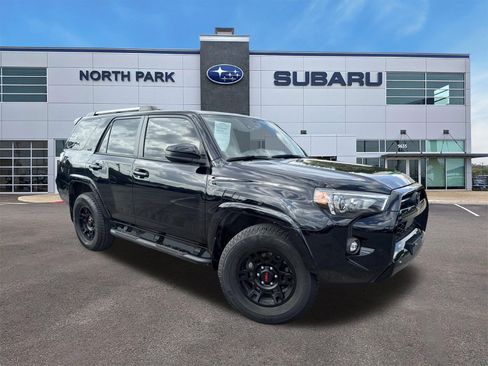 Used 2023 Toyota 4Runner SR5 image 1