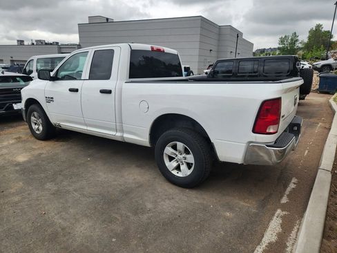 Used 2024 RAM 1500 Classic SLT AWD/4WD image 23