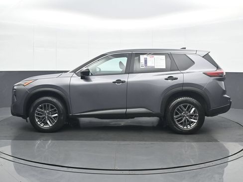 Used 2024 Nissan Rogue S AWD/4WD image 3