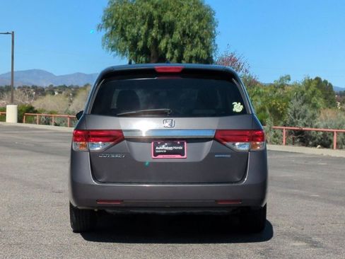 Used 2016 Honda Odyssey SE image 7