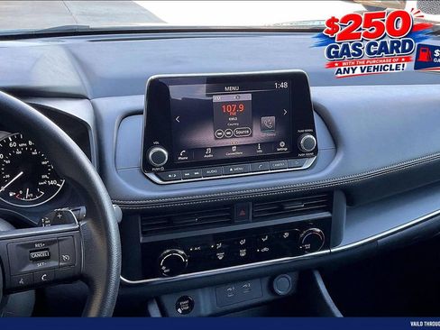 Used 2024 Nissan Rogue S FWD image 6