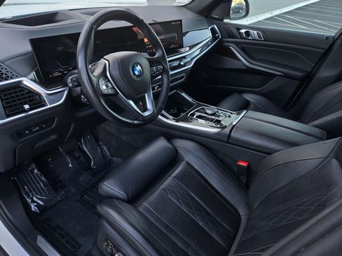 Used 2025 BMW X5 xDrive50e AWD/4WD image 8