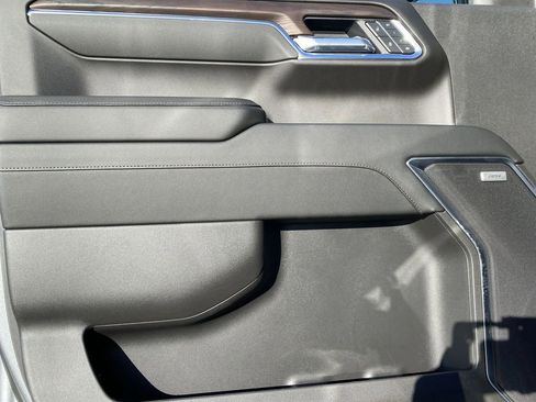 New 2025 GMC Sierra 1500 SLT w/ SLT Premium Plus Package image 23