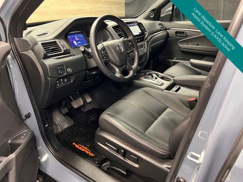 Used 2022 Honda Passport TrailSport image 3