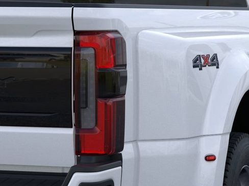 New 2026 Ford F450 Platinum AWD/4WD image 21