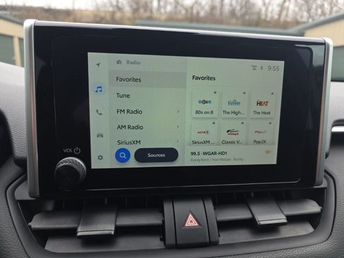 Used 2024 Toyota RAV4 LE image 21