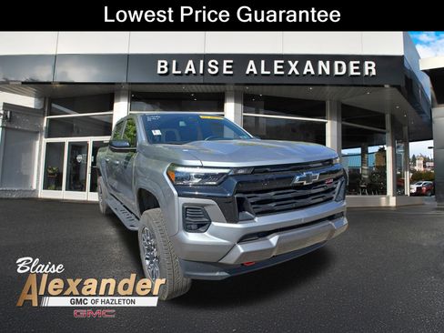 Used 2023 Chevrolet Colorado Z71 w/ Z71 Convenience Package 2 AWD/4WD image 1