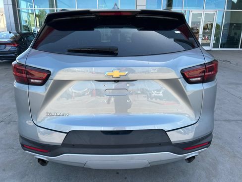 Used 2024 Chevrolet Blazer LT w/ Convenience Package FWD image 11