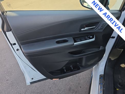 Used 2025 Toyota Sienna Platinum image 7