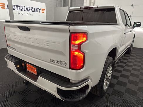 Used 2019 Chevrolet Silverado 1500 High Country w/ Technology Package image 9