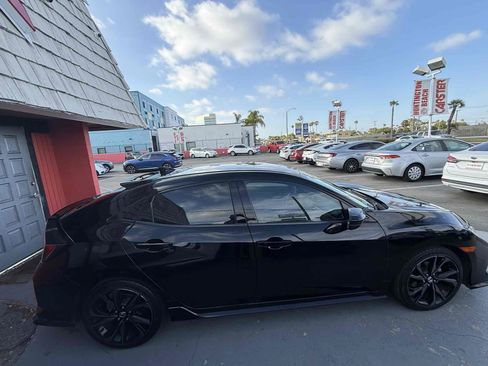 Used 2018 Honda Civic Sport image 23