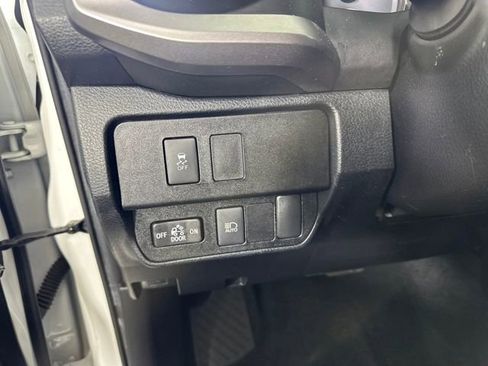 Used 2021 Toyota Tacoma SR5 image 19