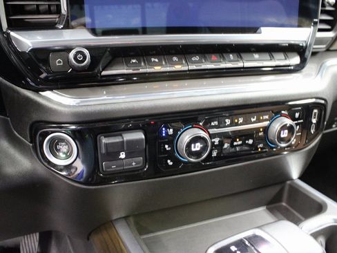 Used 2024 Chevrolet Silverado 1500 High Country w/ High Country Premium Package image 57