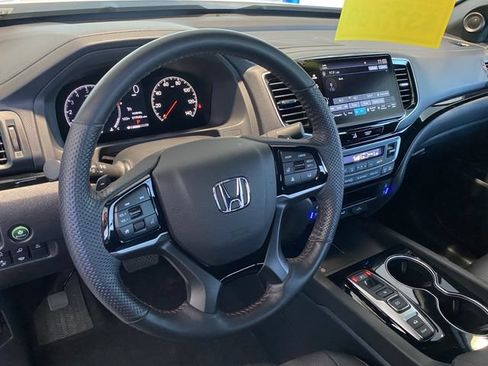 Certified 2024 Honda Ridgeline Black Edition image 18
