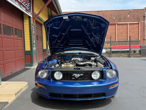 Used 2006 Ford Mustang GT Premium RWD image 26